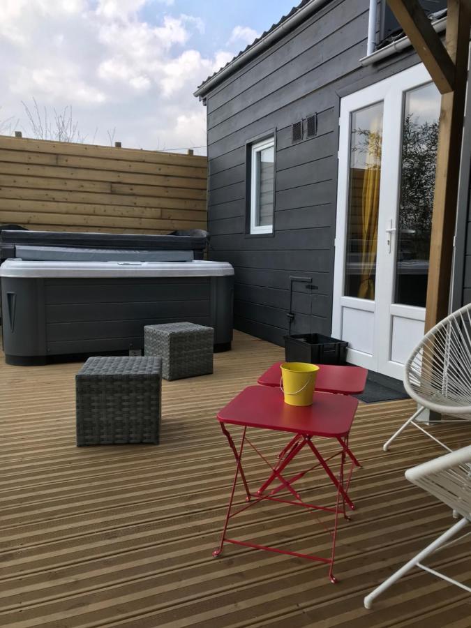 Les Nuits Insolites De La Mothe - Hebergement En Bulle Ou Tiny House Avec Spa Privatif Outremecourt Eksteriør bilde