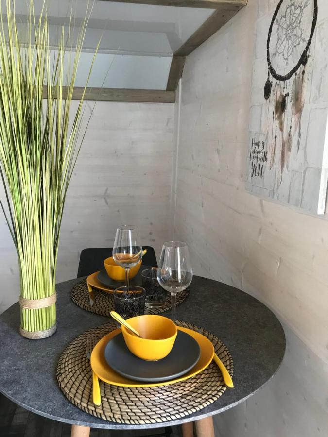 Les Nuits Insolites De La Mothe - Hebergement En Bulle Ou Tiny House Avec Spa Privatif Outremecourt Eksteriør bilde